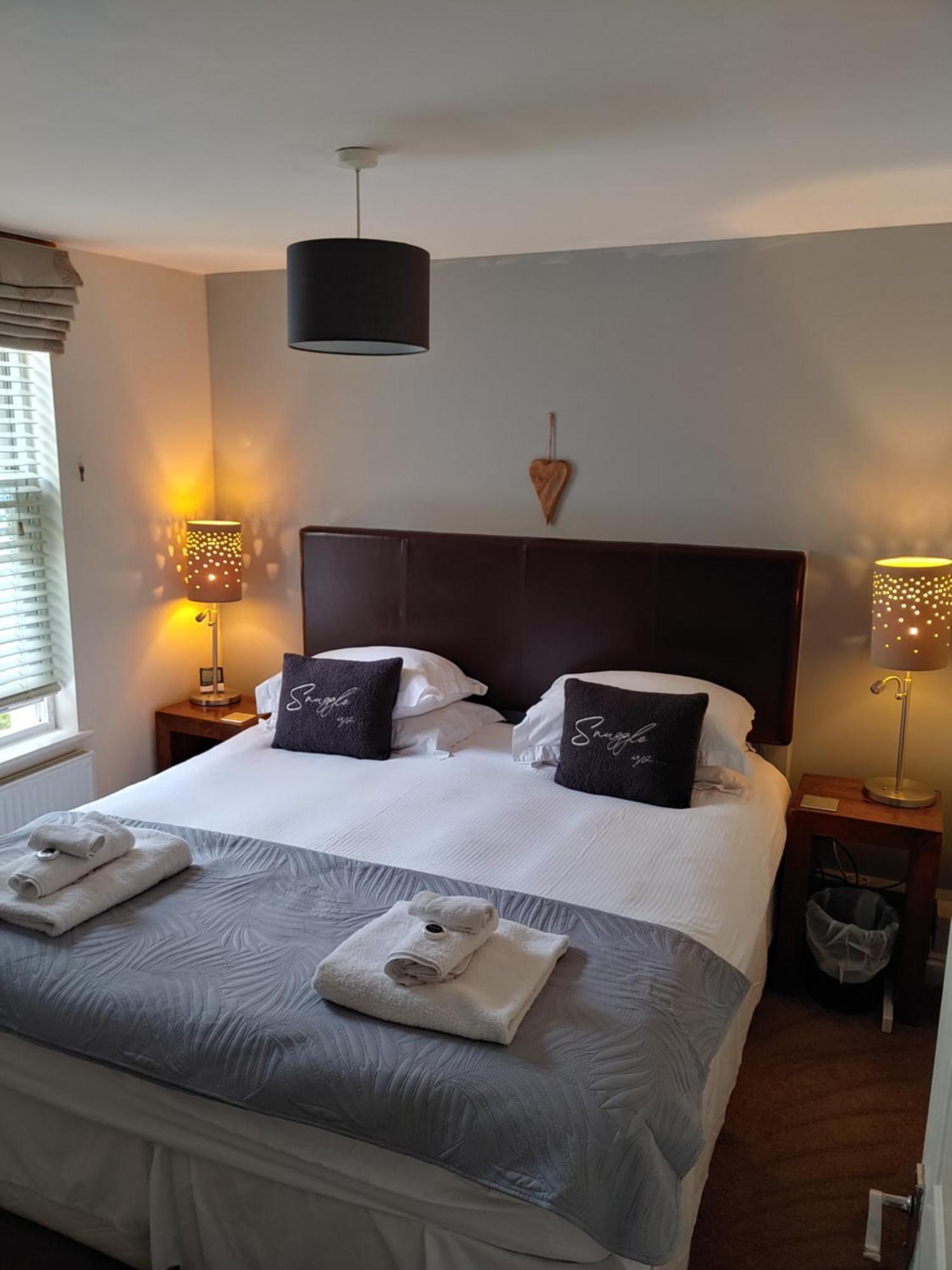 The Bath House Apartments - Free 1St Breakfast - Free Parking Zimmer foto